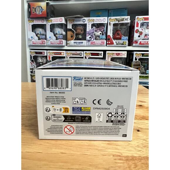 NEW IN HAND SUPREME LE 9500 PCS GLOW Infinite Funko Pop #1139 Sonic Hedgehog EXC - Picture 6 of 6